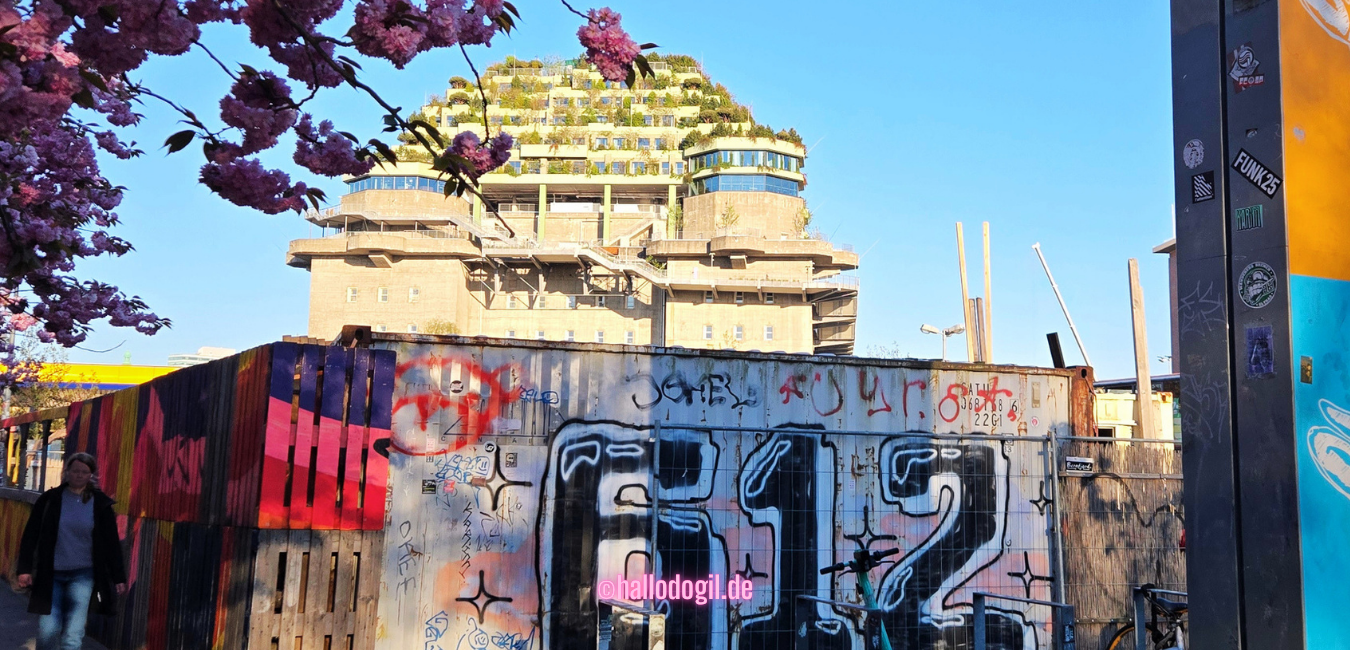 Ausblick auf den begrünten Bunker in Hamburg