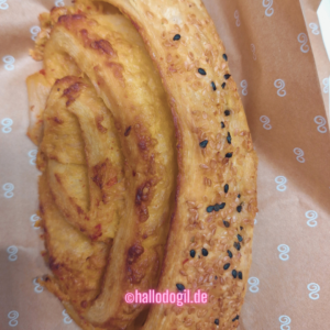 Kimchi-Franzbrötchen vom Elbgold in der Sternschanze