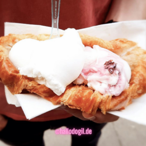 Im Sommer Eis essen.