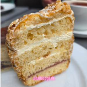 Ein Stück Tortenklassiker aus Frankfurt: der Frankfurter Kranz