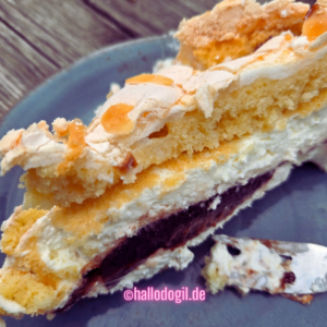 Friesentorte mit Pflaumenmus: typisch norddeutsche Torte