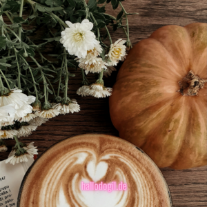 Hamburg im Herbst bei Regen: gemütliche Cafés suchen und z.B: Pumpkin Latte trinken